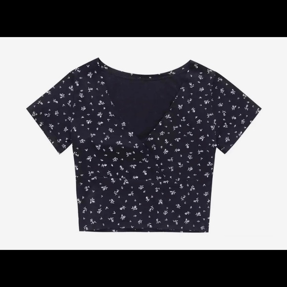 T-shirt - Picture 1 of 2